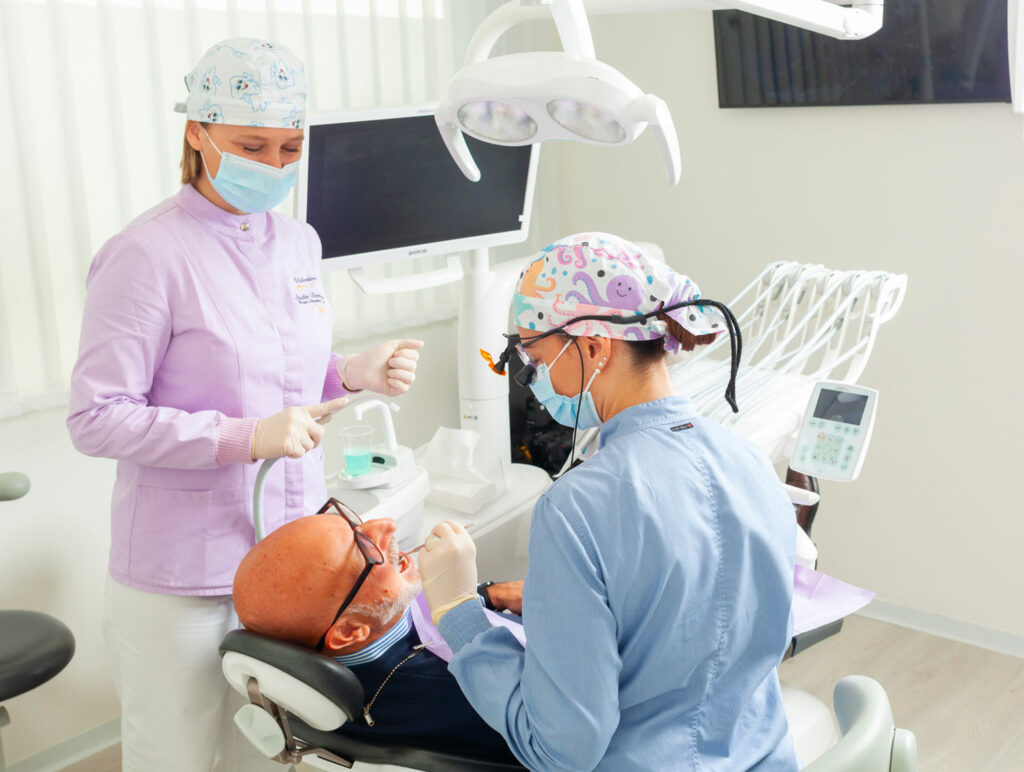 Dental Clinic Seniors 090